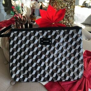 Nine West Geometric Black and White Wristlet